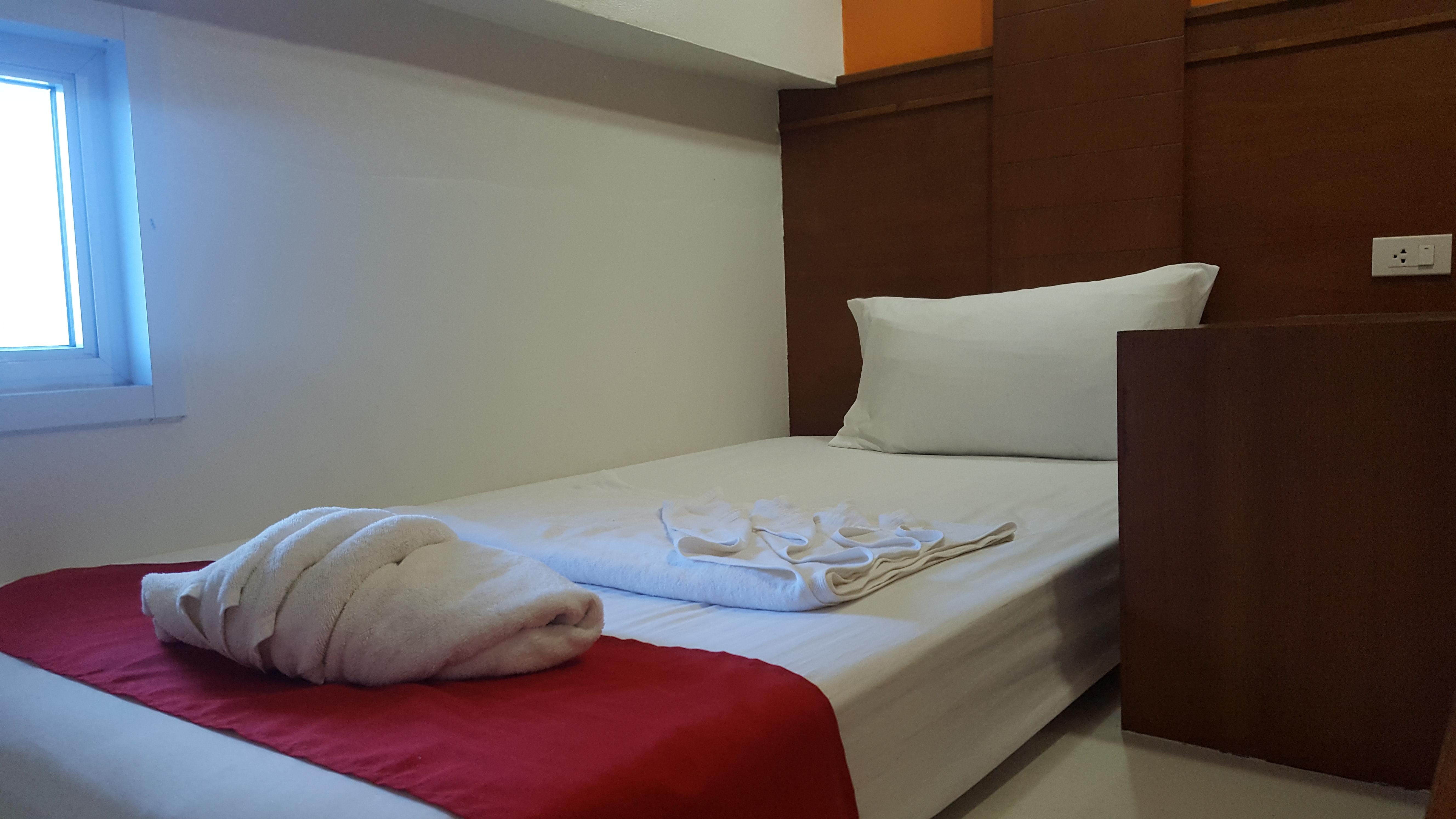 First And Frang Hotel - Koh Phangan Thongsala Dış mekan fotoğraf